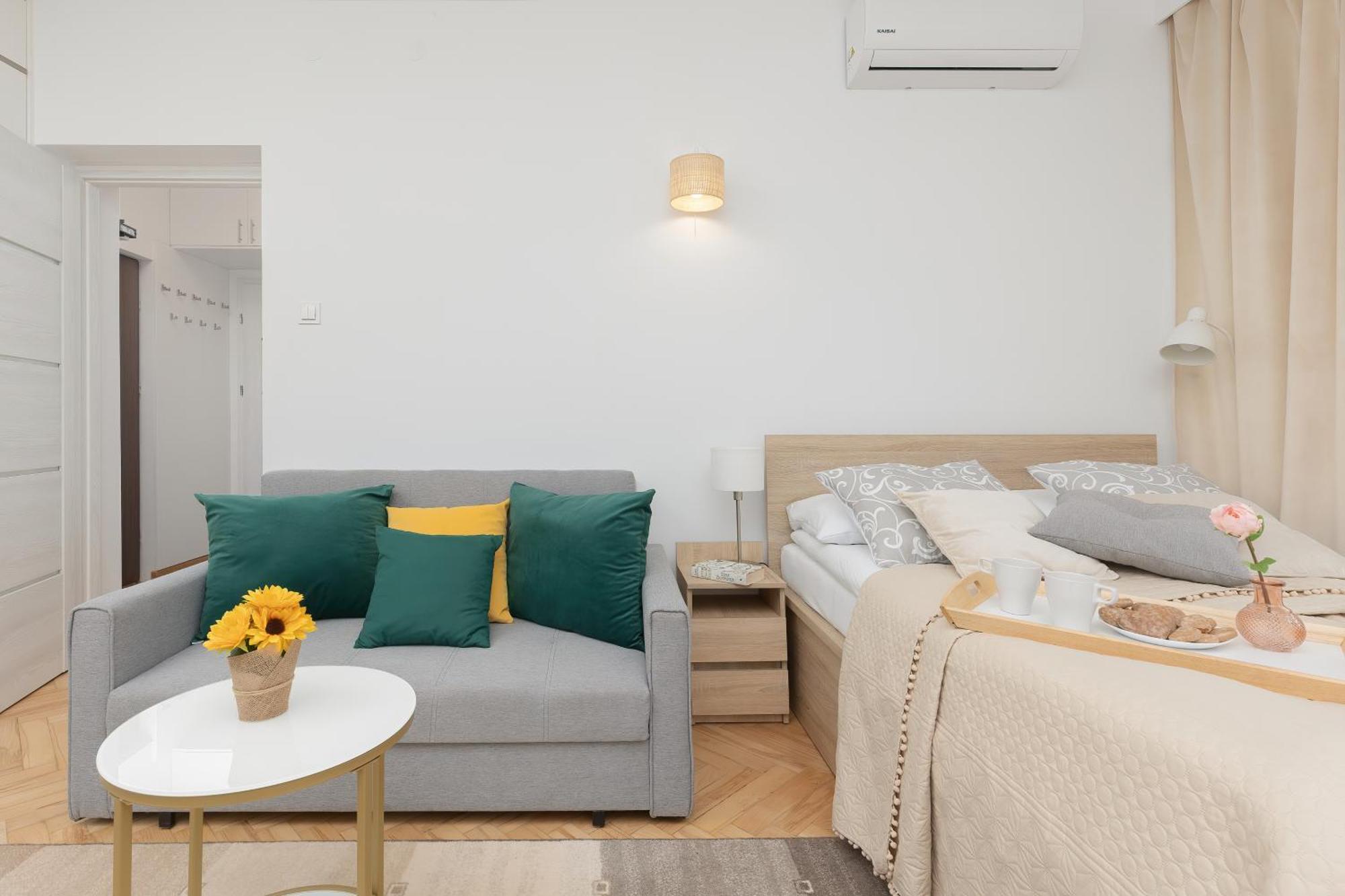 Bright Apartment Warsaw Śródmieście by Renters Exterior foto